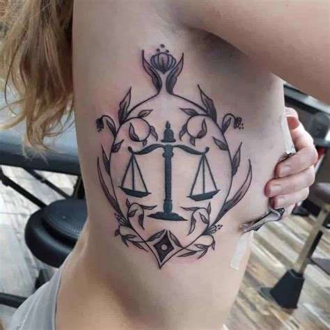 tatuaje del signo libra|Tatuajes de Libra: 100 hermosas ideas, significados y bocetos